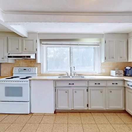 Main Beach River Retreat - Wasaga Beach 1 - Main Strip - 95 Mosley St Exterior foto