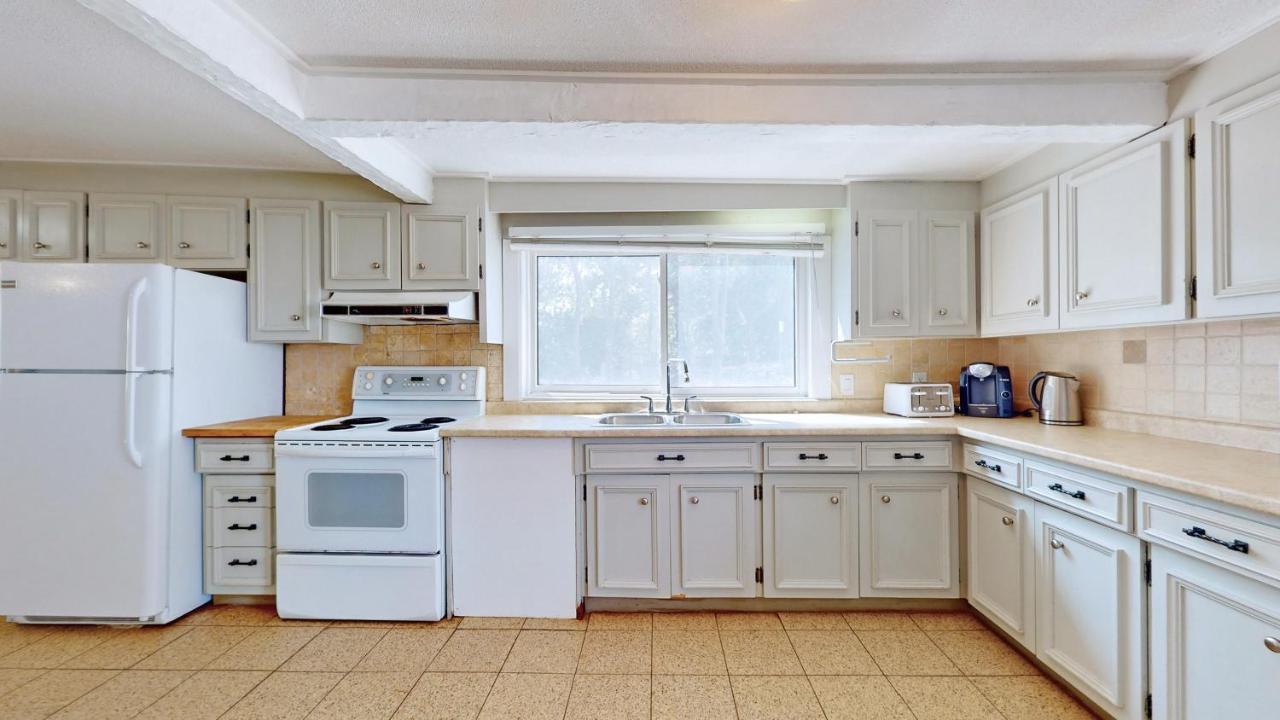 Main Beach River Retreat - Wasaga Beach 1 - Main Strip - 95 Mosley St Exterior foto