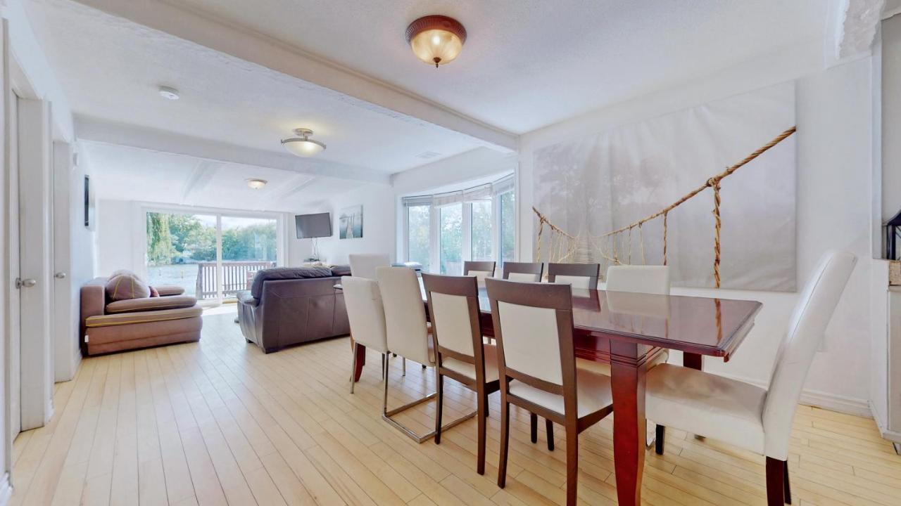 Main Beach River Retreat - Wasaga Beach 1 - Main Strip - 95 Mosley St Exterior foto