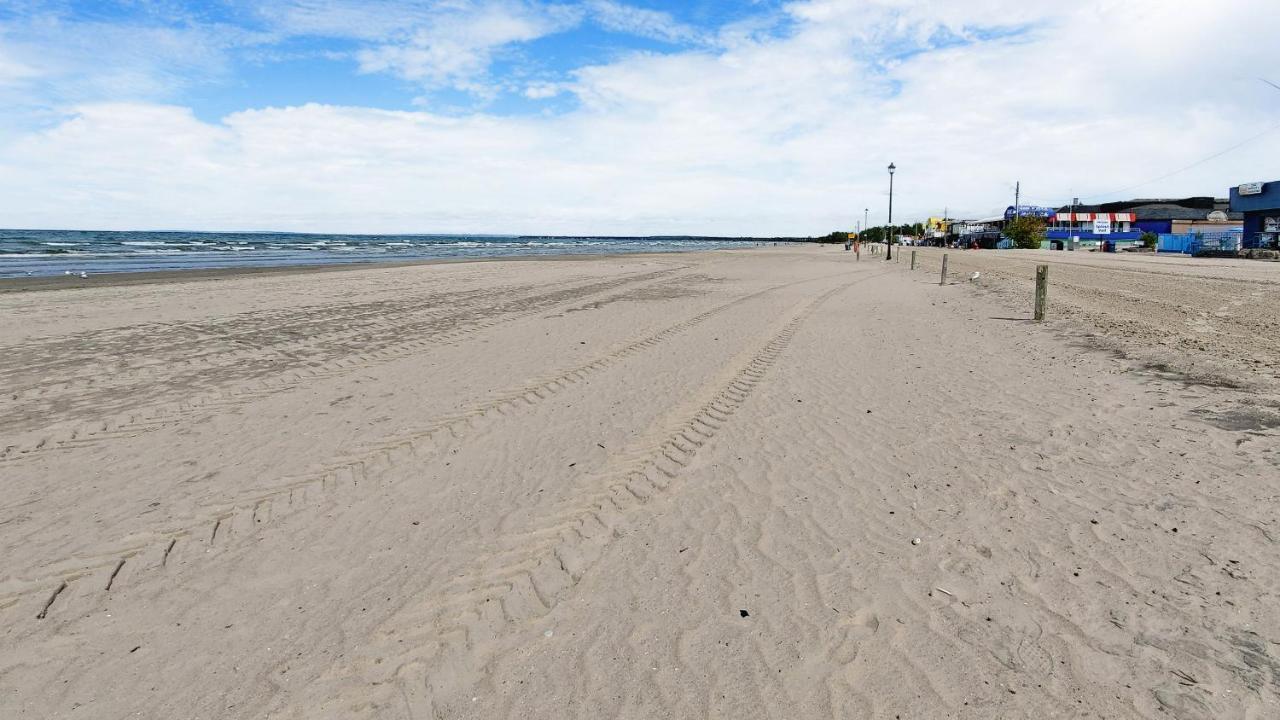 Main Beach River Retreat - Wasaga Beach 1 - Main Strip - 95 Mosley St Exterior foto
